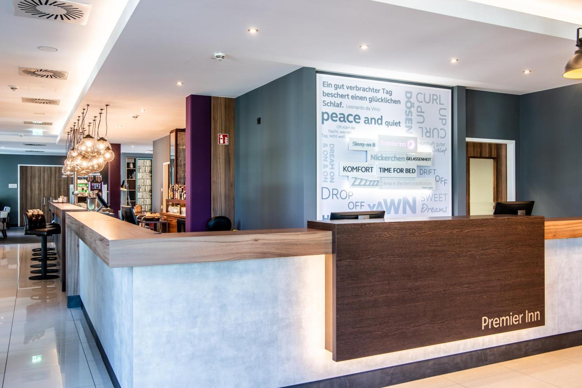 Premier Inn Heidelberg City Centre Exterior foto